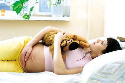 Как беременным переворачиваться во время сна