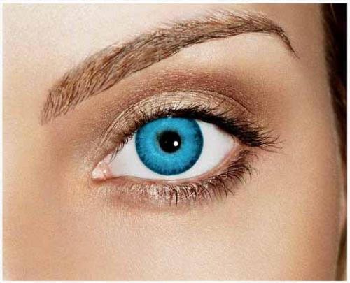 От природного, исходного тона радужной оболочки глаза зависит процесс подбора соответствующего типа цветных линз