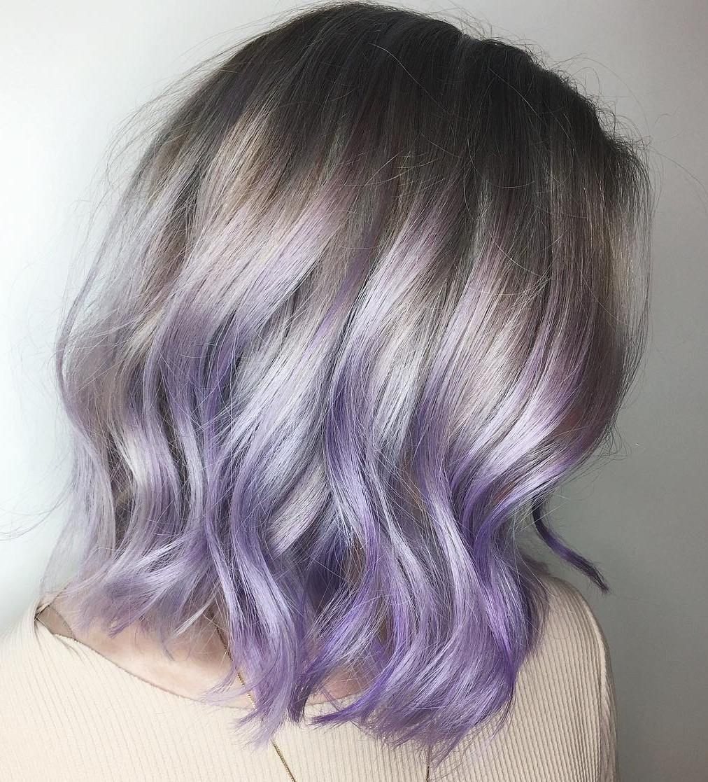 Пепельный цвет волос с фиолетовым мелированием